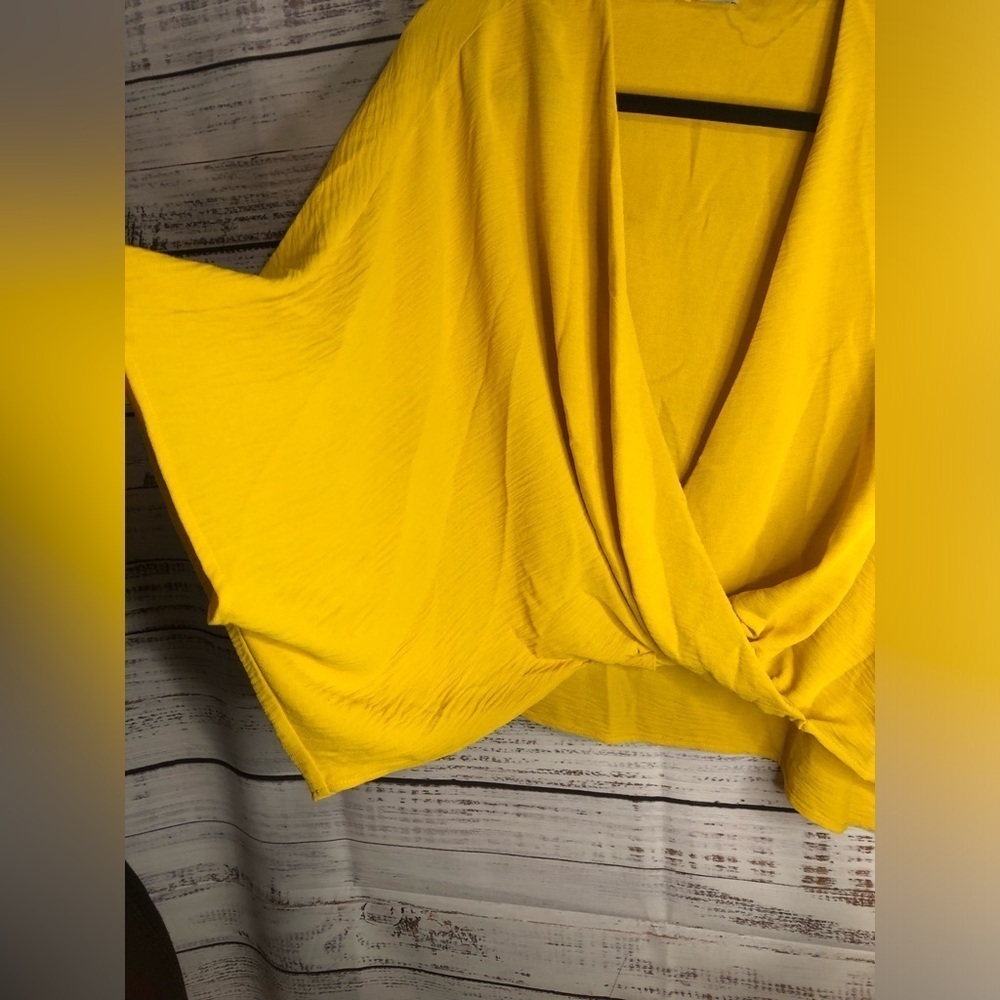 DREAM Yellow Blouse - Picture 11 of 14
